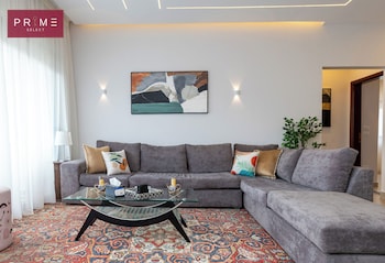 prime select lake view