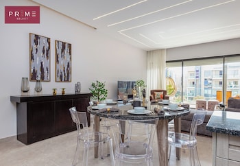 prime select lake view