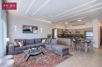 prime select lake view