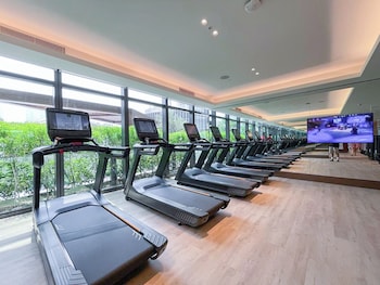 Address Residences Dubai Opera - Burj Khalifa City Views 1, 2, & 3-Bedroom Apartment 1 Minute Walk To Burj Khalifa, Dubai Mall, Dubai Fountain By Heaven Crest,,4 star
