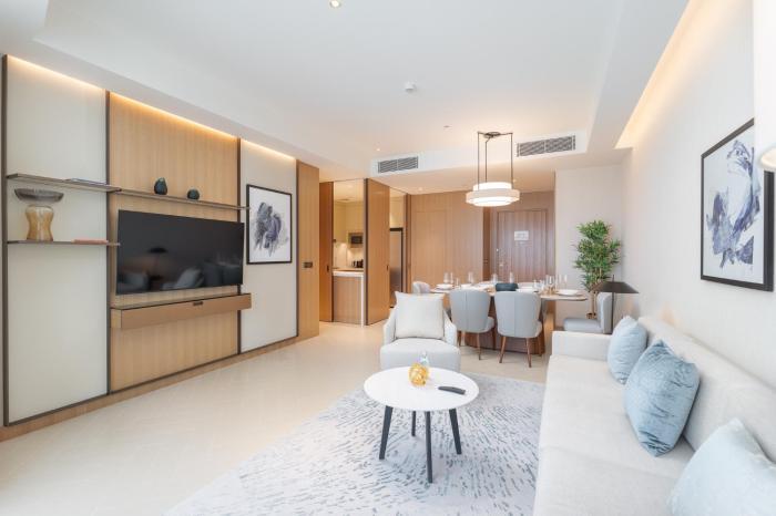 address residences dubai opera burj khalifa city views 1 2 and 3 bedroom apartment 1 minute walk to burj khalifa dubai mall dubai fountain by heaven crest