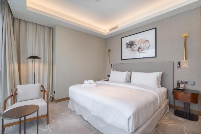 address residences dubai opera burj khalifa city views 1 2 and 3 bedroom apartment 1 minute walk to burj khalifa dubai mall dubai fountain by heaven crest