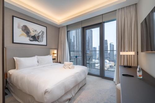 address residences dubai opera burj khalifa city views 1 2 and 3 bedroom apartment 1 minute walk to burj khalifa dubai mall dubai fountain by heaven crest