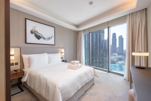 address residences dubai opera burj khalifa city views 1 2 and 3 bedroom apartment 1 minute walk to burj khalifa dubai mall dubai fountain by heaven crest
