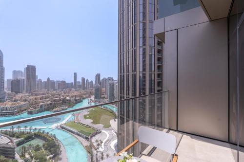 address residences dubai opera burj khalifa city views 1 2 and 3 bedroom apartment 1 minute walk to burj khalifa dubai mall dubai fountain by heaven crest