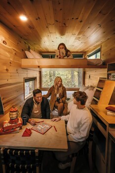 postcard cabins brown county