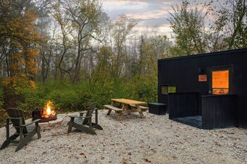 postcard cabins wild rose