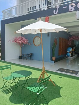 J-Boutique Hotel,,3 star