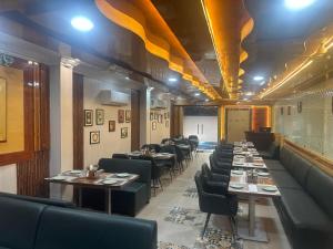 hotel vibha raj grand