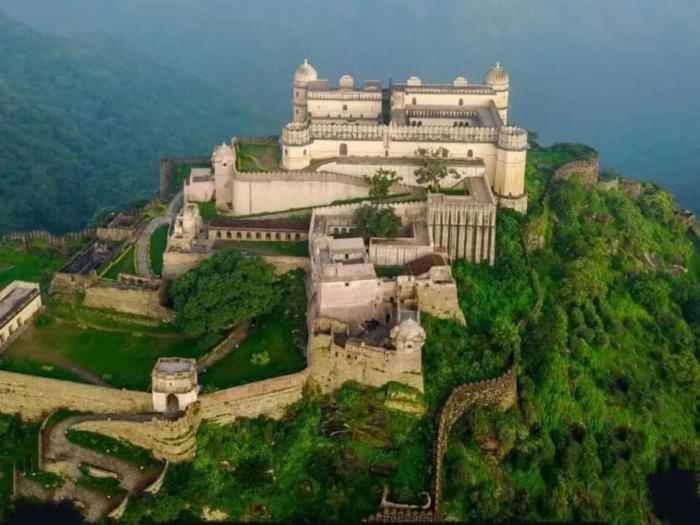 the hamirgarh palace