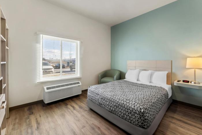 woodspring suites easton nazareth