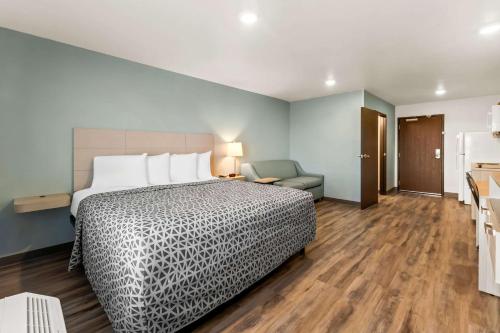 woodspring suites easton nazareth