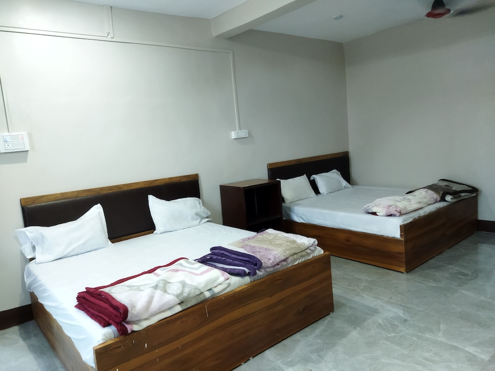 sr hotel kilerama ashta