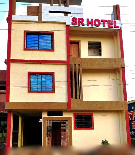 Sr Hotel Kilerama Ashta,,2 star