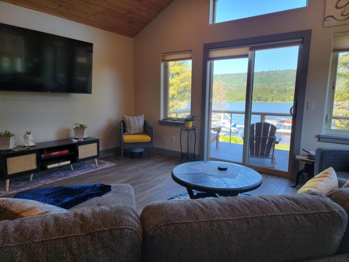lakeshore suites