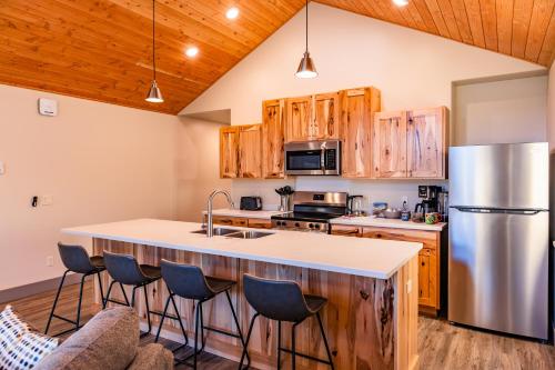 lakeshore suites