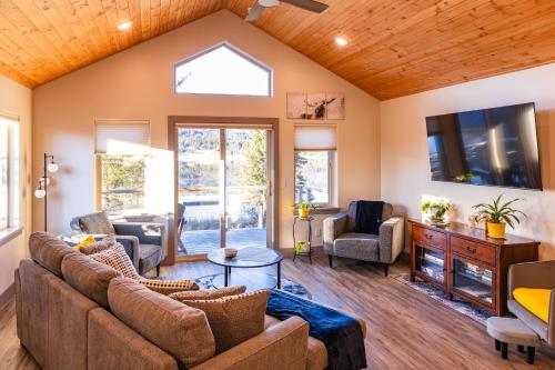 lakeshore suites