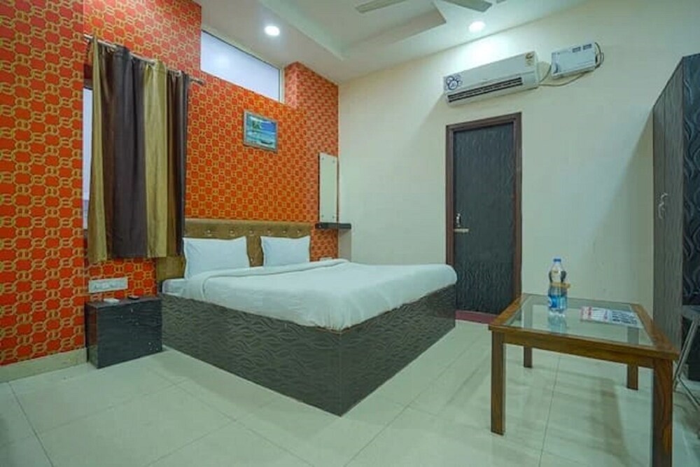 hotel vishnu residency inn