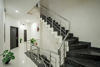 Hotel Vishnu Residency Inn,,2 star