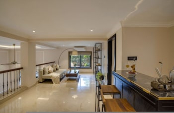 luxury 3br duplex with pool in goa s beverly hills