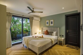 luxury 3br duplex with pool in goa s beverly hills