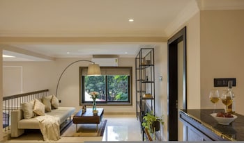 luxury 3br duplex with pool in goa s beverly hills