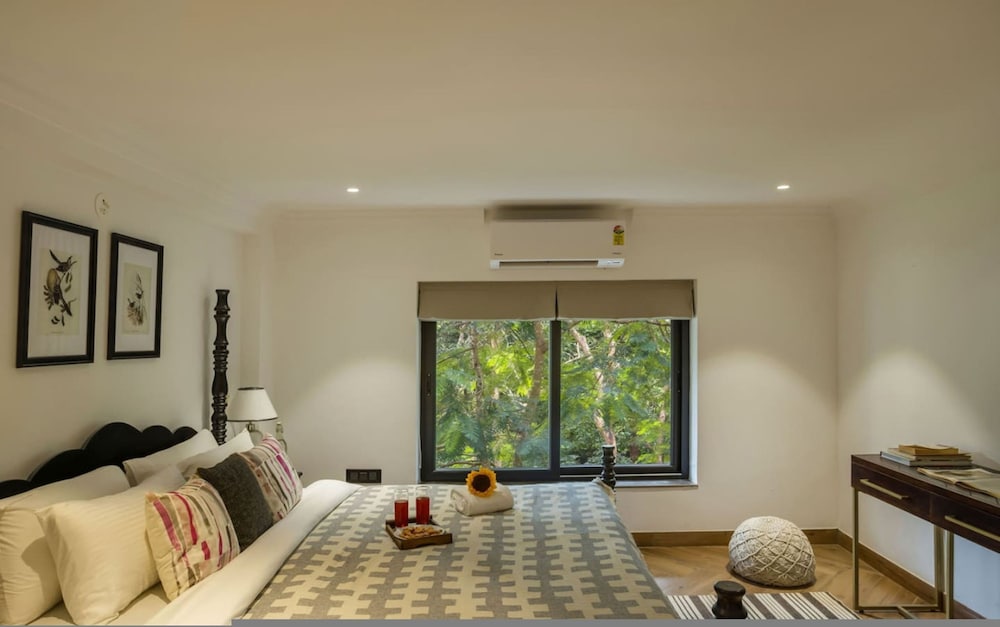 luxury 3br duplex with pool in goa s beverly hills