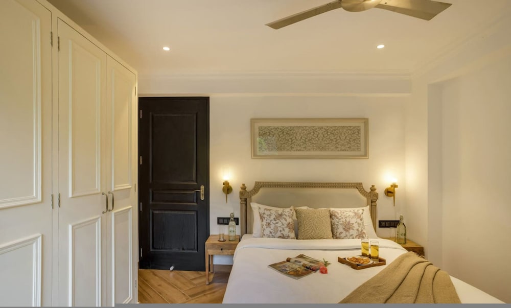 luxury 3br duplex with pool in goa s beverly hills