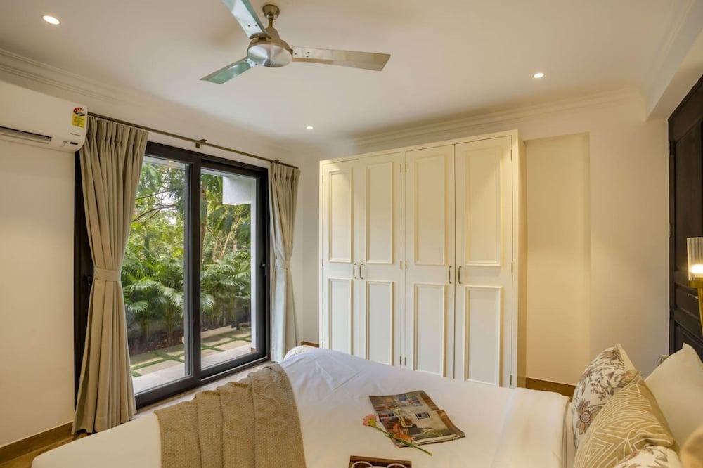 luxury 3br duplex with pool in goa s beverly hills