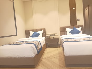 qotel signature coleman janakpuri