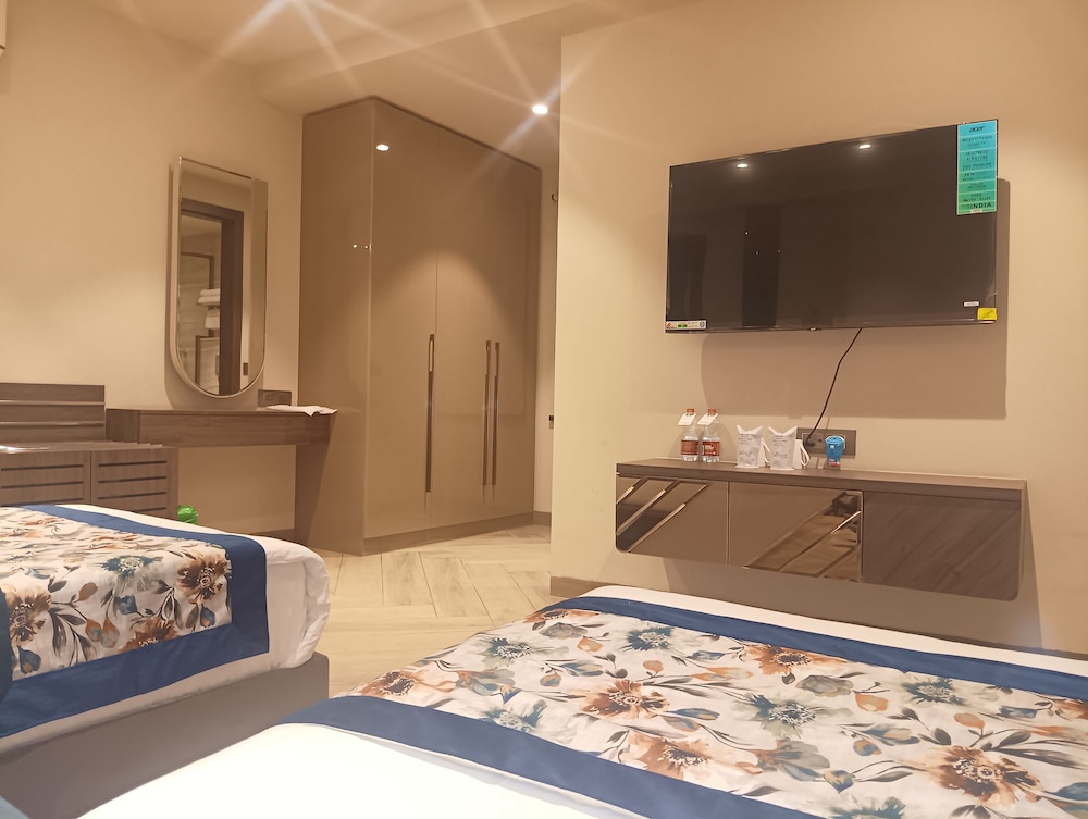 qotel signature coleman janakpuri