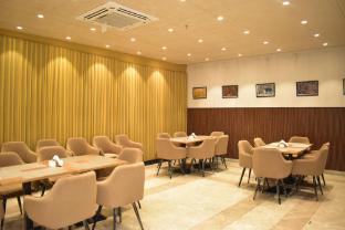 qotel signature coleman janakpuri