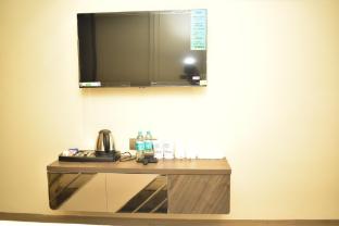 qotel signature coleman janakpuri