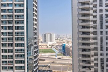 barsha heights near dic metro and mall