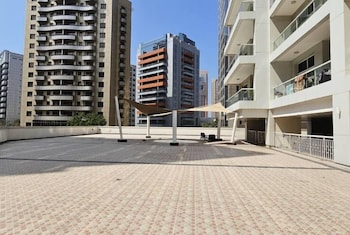barsha heights near dic metro and mall