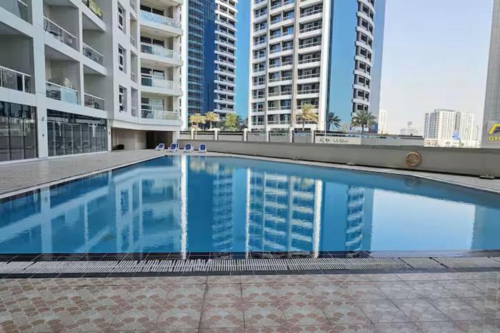 barsha heights near dic metro and mall