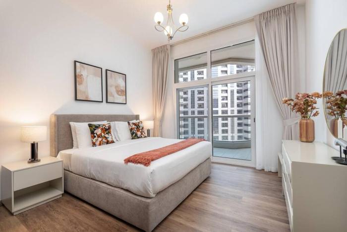 barsha heights near dic metro and mall