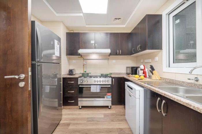 barsha heights near dic metro and mall