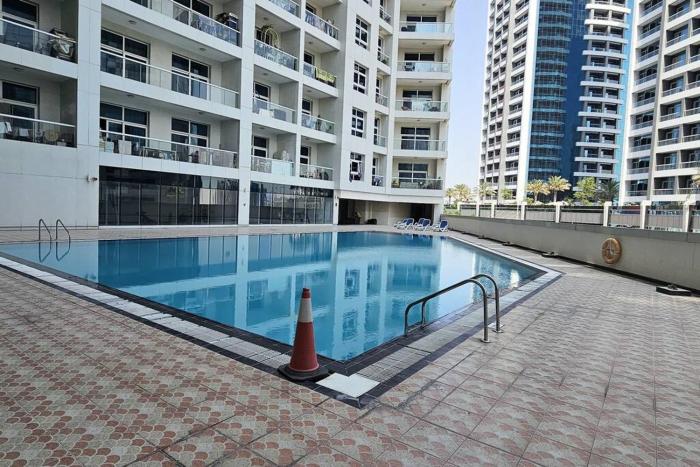 barsha heights near dic metro and mall