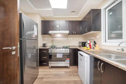 barsha heights near dic metro and mall