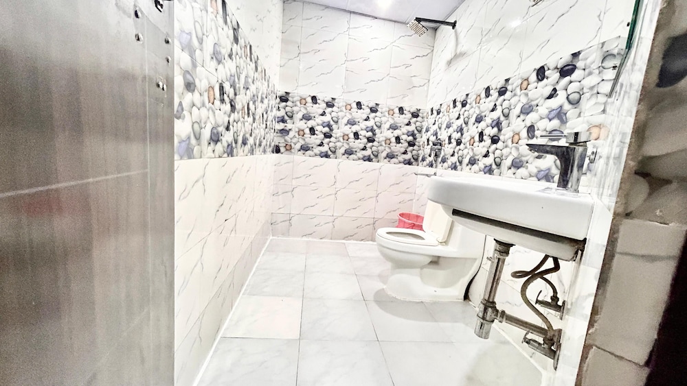 hotel kelvish by foxi group