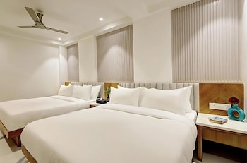 hotel kelvish by foxi group