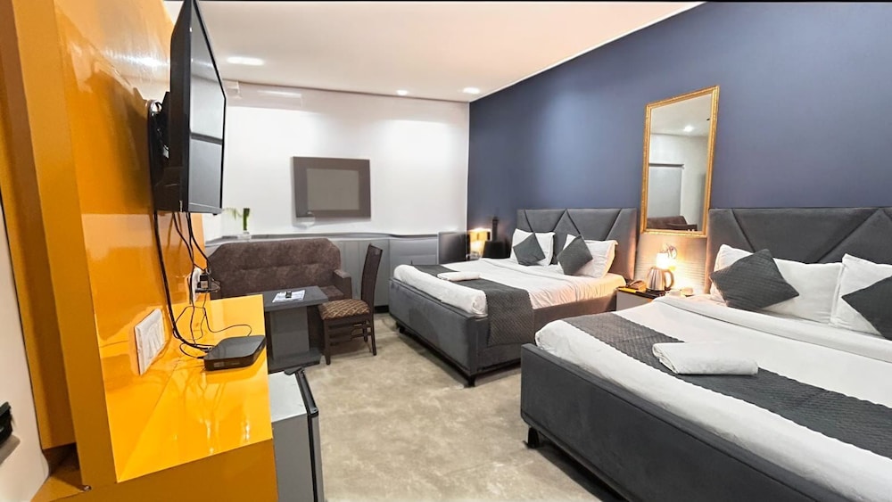 hotel kelvish by foxi group