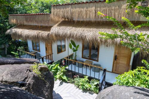 boho boutique bungalows