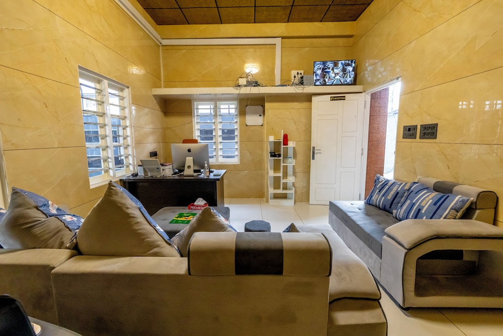 w and h view residency