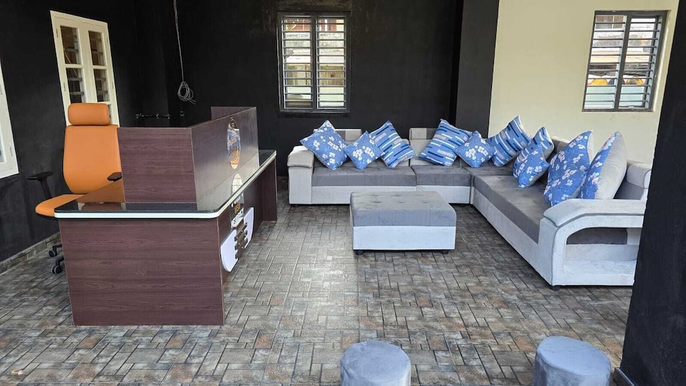 w and h view residency