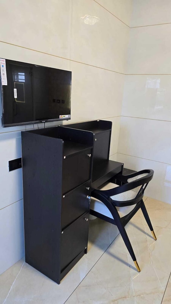 w and h view residency