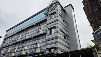 w and h view residency