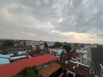 w and h view residency