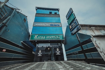 w and h view residency